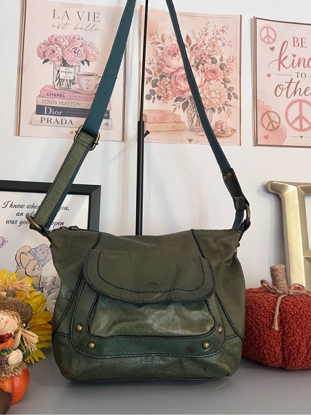 Fossil Olive Green Leather Crossbody Shoulder Bag Distressed Boho